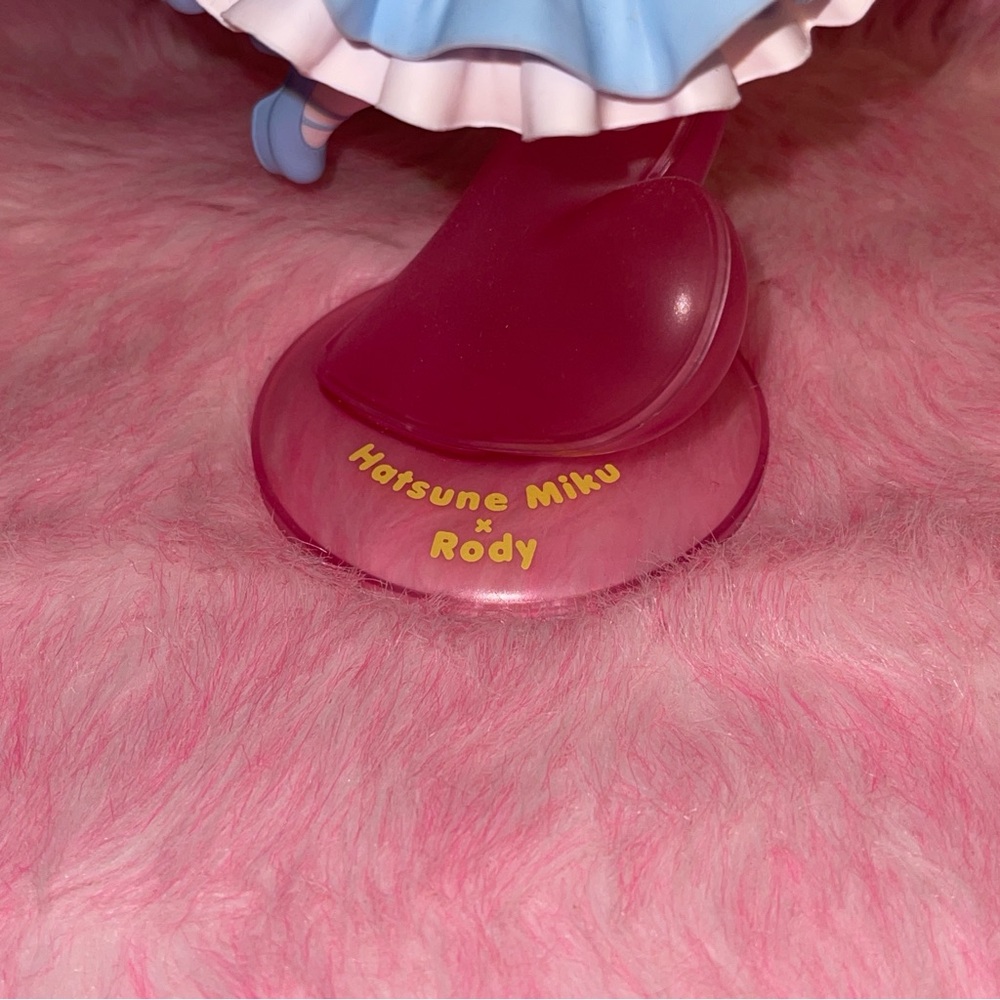 2 miku hatsune vocaloid anime figure statues Snow White wonderland rody lolita - Picture 4 of 12